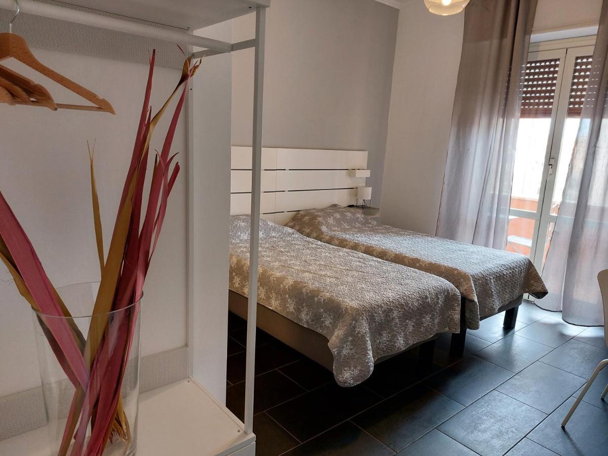 San Lorenzo Accomodation Рим Экстерьер фото